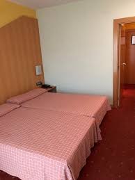 Le mirador de gornazo propose réception ouverte 24 heures sur 24 et conciergerie. La Banera De La Habitacion Del Hotel Mirador Gornaxo Como Veis Con Rona Picture Of Mirador De Gornazo Santander Tripadvisor
