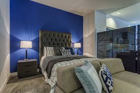 These accent walls add a whole oomph factor in your bedroom. An Affordable Way To Chic Up Your Apartment Home Accent Walls