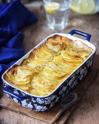 Kartoffelgratin Mit Sahne In 2020 Kartoffelgratin Lebensmittel Essen Rezepte