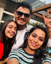 sandra kumar (@sandrakumar__) • Instagram photos and videos