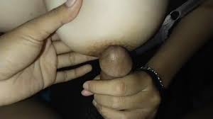 Di Jepit Toket Kecil Menggemaskan - Pornhub.com