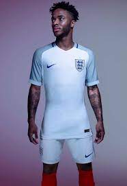 Anfang januar 2016 hat adidas das geheimnis um die trikotfarben russlands gelüftet. England Em 2016 Trikot Veroffentlicht Nur Fussball