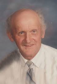 Lois Bode's Instagram, Twitter & Facebook