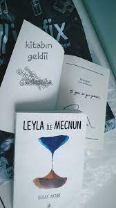 Farklı evrenler, farklı hayatlar ve farklı isimlerle. Leyla Ile Mecnun Burak Aksak Idefix 1 Basim On Siparis Imzali Kitap Listeleri Kitap Muzik