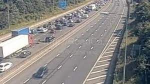 Real english version with high quality. A13 Lakeside And Thurrock Traffic A13 Slip Road For Lakeside Shopping Centre Shut After Accident With Police On Scene Opera News