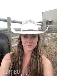 Actress birth day 2 birth month june birth year 1988 canadian Cameo Cameo By Amber Marshall For Jimmy Husband In 2021 Amber Marshall Amber Country Girls