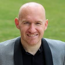 Lucia Spencer's Instagram, Twitter & Facebook