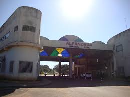 Ante la presunta aparición de una nueva variante en la amazonía, brasil ordenaría el cierre de sus fronteras con perú, señaló el periodista césar alejos. Mochilao Peru Dia 1 Atravessando A Fronteira Um Tempo Fora