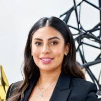 Diana Lomeli's Instagram, Twitter & Facebook