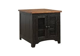 Bring modern country charm to your living room with the ashley valebeck lift top cocktail table. Valebeck Black Brown Square Lift Top Cocktail Table Cincinnati Overstock Warehouse