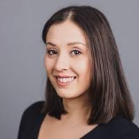 Sara Agostinho's Instagram, Twitter & Facebook