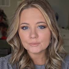 You asked, we listened! 11.11 SALE extended for 1 more day! 🎉 Grab your  favorites before it's really gone this time 😍 ✨ Flat 20% OFF + Free Glow  Booster sample on