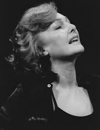 Eva Meier /// Song & Chanson