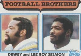1982 Topps #270 Dewey/Lee Roy Selmon Football Brothers EXMT