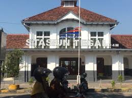 Stasiun jatibarang merupakan stasiun teramai dan terbesar di kabupaten indramayu. Jadwal Kereta Api Di Stasiun Tegal Di Era New Normal