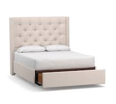 Mansion style headboard options offer a choice of picture framed panel or inset tufted upholstered cushion in beige colored fabric and an optional storage footboard. Radiomania 226 Get 24 Tufted Platform Bed With Storage