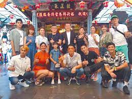 已追蹤作者：  修改  確定 取消. ç¥žä¹‹é„‰é–‹é¡æƒ…ç‰½é™€èžºæ•…é„‰ è—æ–‡å‰¯åˆŠ ä¸­åœ‹æ™‚å ±