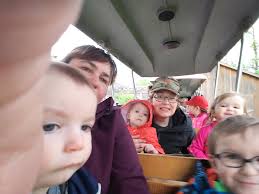 Took my 7 and 11 year olds to the Avondale show in Birmingham. They made  their way to the front and got some sweet photos. Great big smiles all  around here.