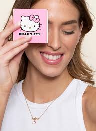 Amazon.com: Hello Kitty Sanrio 10k Gold Pendant Necklace 18"