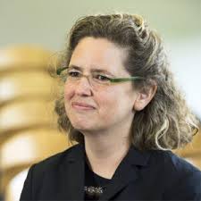 Woofter selected as inaugural Sam and Marilyn Fox Professor