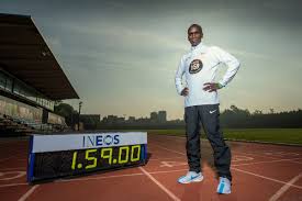 Eliud kipchoge has become the first person to run a marathon in under two hours after setting a time of one hour, 59 minutes and 40 seconds . Eliud Kipchoge Marathon Unter 2 Stunden In Wien Alle Details Zur Ineos 1 59 Challenge