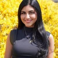 Nicole Cina's Instagram, Twitter & Facebook