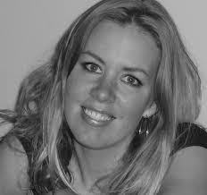 Leigh Cooper's Instagram, Twitter & Facebook