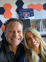 Stephanie Rayborn's Instagram, Twitter & Facebook