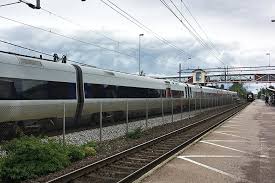 Alvesta tågstation är huvudentrén med tåg till växjö,alvesta,vislanda,moheda,gemla,lammhult,grimslöv,ryd,urshult och ljungby. Infrastruktur Osby Kommun