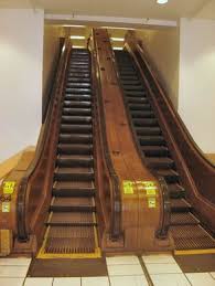 Macy S Wooden Escalators Escalator Nyc History The Good Old Days