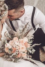 Sind sie an brautkleid in deutschland interessiert? Traumhochzeit Feiern Im Renaissance Zurich Tower Hotel Egal Ob Flippig Elegant Oder Kulturell Hochzeit Hochzeit Hotel Brautstrauss