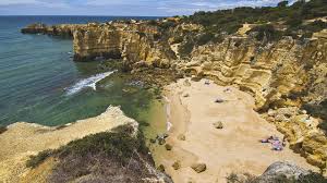 De lockdown in portugal verloopt voorspoedig en in de algarve al helemaal. Raus Aus Dem Winter An Die Algarve Lagzeiturlaub Portugal Aldi Reisen