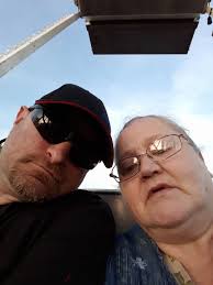 Does anyone remember pizza inn buffet?. Its my go to for pizza honestly.  Everytime I go i eat until im ready to throw up. Its just so good to me.