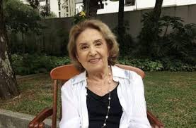 Sassaricando também marcou a carreira de claudia raia, que interpretava tancinha, filha mais velha de aldonza. Projeto Reinventar Se Sempre Traz Eva Wilma