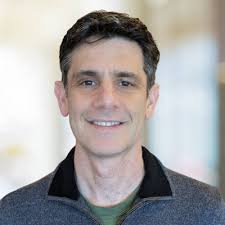 ben_r.png?t=880772100000