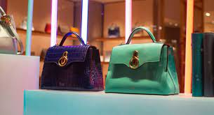 It is a well know handbags indian brand which is started in the year 1990 and run by nina lekhi, a. 12 Top Handbag Brands In India For Women 2021 Talkcharge Blog