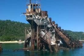 Australia.Com - Turns Out The Tangalooma Wrecks Are Just As Spectacular  From Above As They Are From Below 💙 Beautifully Captured By Ig/Swaller4,  You'Ll Find This Shipwreck Located Off Mulgumpin (Moreton Island)
