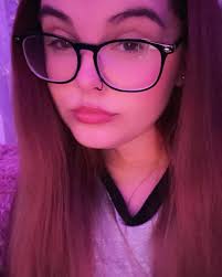 Monica Akers's Instagram, Twitter & Facebook