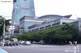 最快速的查詢台北捷運路線和票價，用滑鼠點選捷運站一次即可顯示各站票價。 這個台北捷運路線圖包含了： 文湖線、淡水信義線、松山新店線、 中和新蘆線、板南線、環狀線 悠遊. å—å±±äººå£½çµåœ°ä¿¡ç¾©å€ä¸–è²¿ä¸‰é¤¨312å„„å…ƒå¾—æ¨™ å¡å„ªæ–°èžç¶²