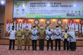 The latter had become too difficult to maintain and grub was rewritten from scratch with the aim to provide modularity and. Lakukan Inovasi Di Bidang Digitalisasi Walikota Apresiasi Pgri Pekanbaru