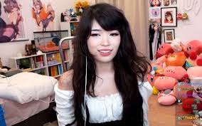 This guy is older than my dad! - Emiru recounts the weirdest encounter  with a stranger who randomly invited her to fly to Las Vegas