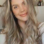 Carly Dotson's Instagram, Twitter & Facebook