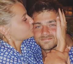 Modalisboa insight fw 19/20, social dia 2, pavilhão carlos lopes, lisboa, 09.03.2019. A Foto Que Todos Aguardavam Kelly Assinala Aniversario De Lourenco Com Imagem Romantica Dos 2 Celebridades Flash