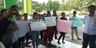 Peringatan 1 muharram 1443 h secara virtual di sman 1 tanjung palas. Tak Diterima Di Sma Negeri Akibat Dampak Zonasi Puluhan Warga Mengadu Ke Dewan Metro Online
