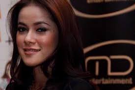 Olla Ramlan: Ulang Tahun Pertama Tanpa Suami