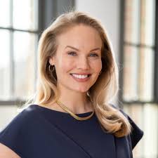 The Aunt Flow dispenser is the new office water cooler. 👏 Learn how to  advocate to bring Aunt Flow to your office ➡️https://hubs.ly/Q03hNh5_0