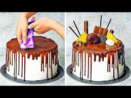 Completa la decorazione con una candelina numerale glitter oro! 30 Idee Facili Per Decorare La Tua Torta Youtube