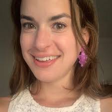 Meredith Bradfield (@mvbradfield)