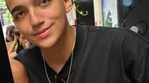 Teenage surfer mauled to death by shark in Australia in front of desperate  father,...