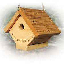 The wren house is a great looking traditional style house with a unique clean out feature. Cedar Wren Chickadee Houses Wren House Size
